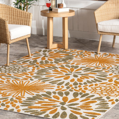 Tapis d'intérieur/extérieur à motif floral audacieux Nuloom Ronda