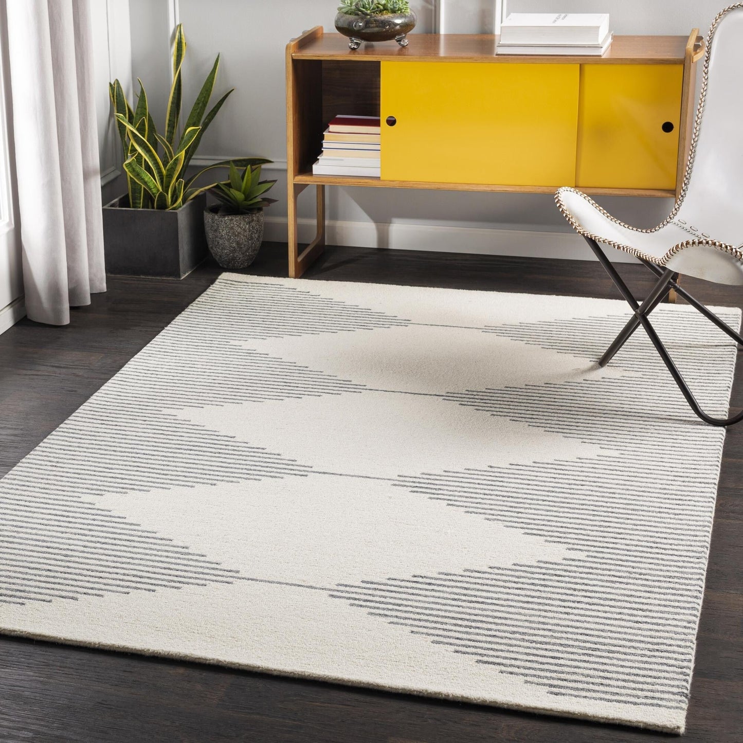 Tapis touffeté à la main minimaliste Livabliss Granada à motif losanges