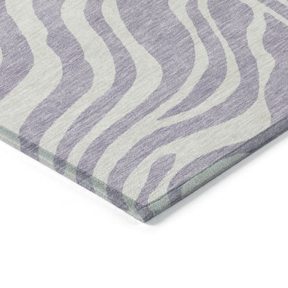 Machine Washable Indoor/ Outdoor Modern Animal Print Chantille Rug