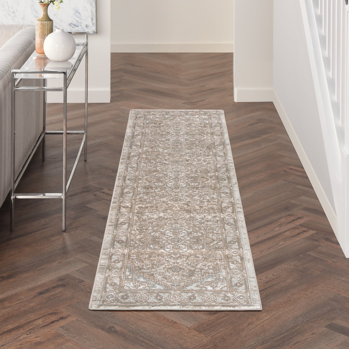Tapis médaillon persan classique Nourison Concerto.