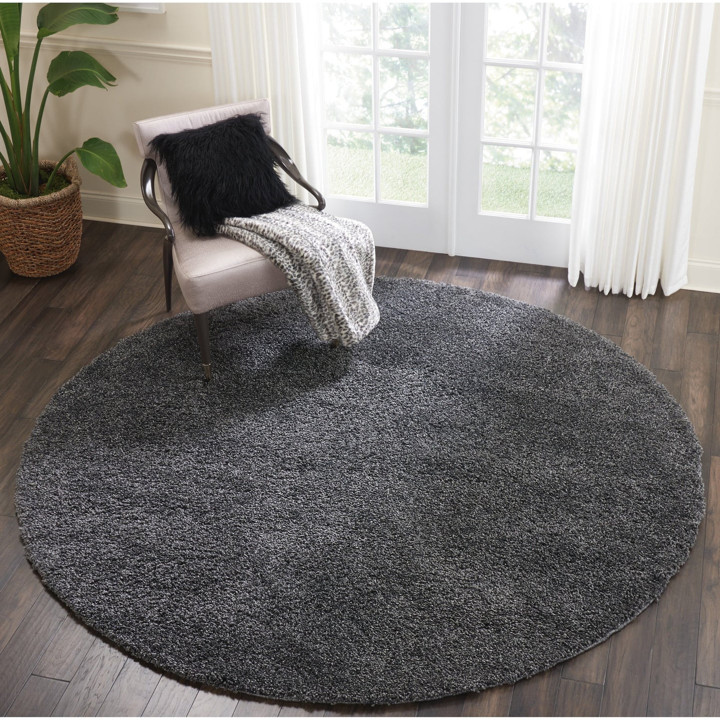 Tapis moderne en peluche solide Nourison Malibu Shag