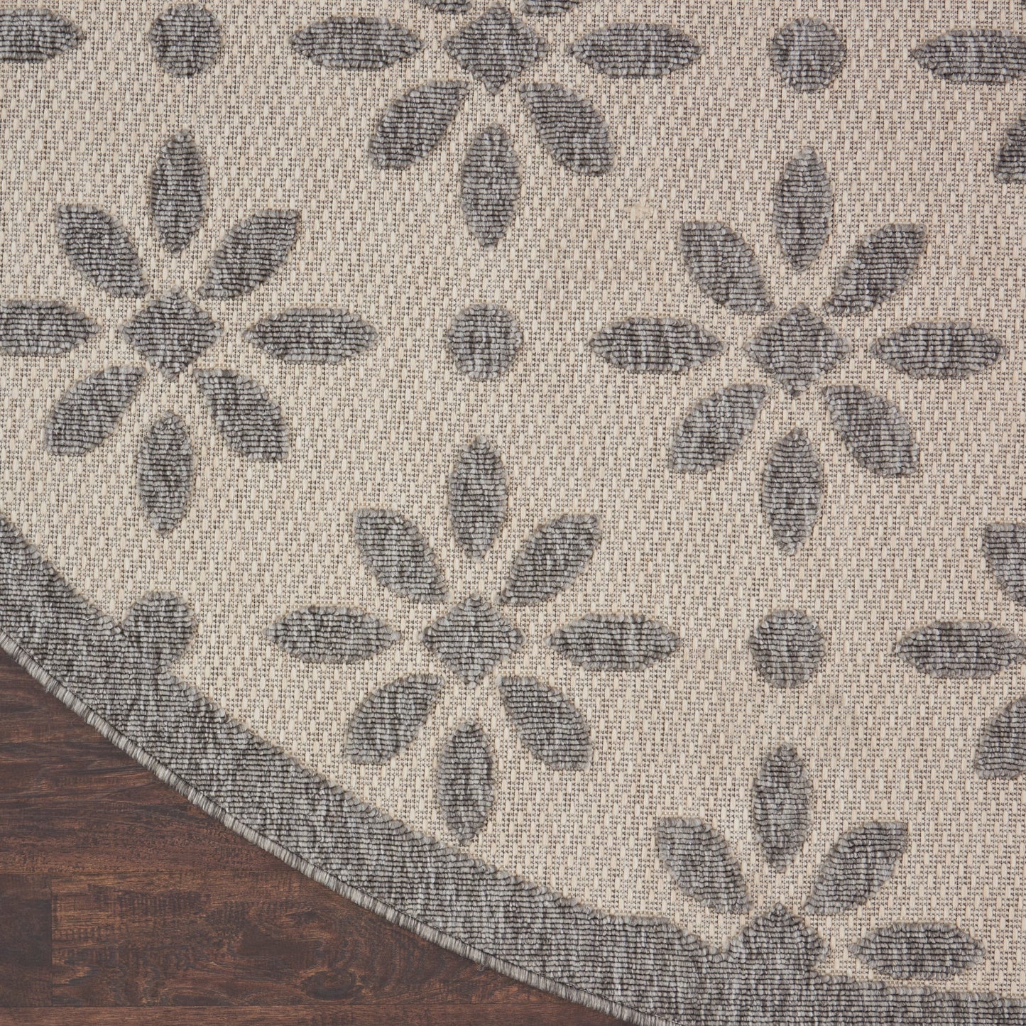 Tapis d'intérieur et d'extérieur géométrique moderne à motif floral et haut-bas Nourison Palamos