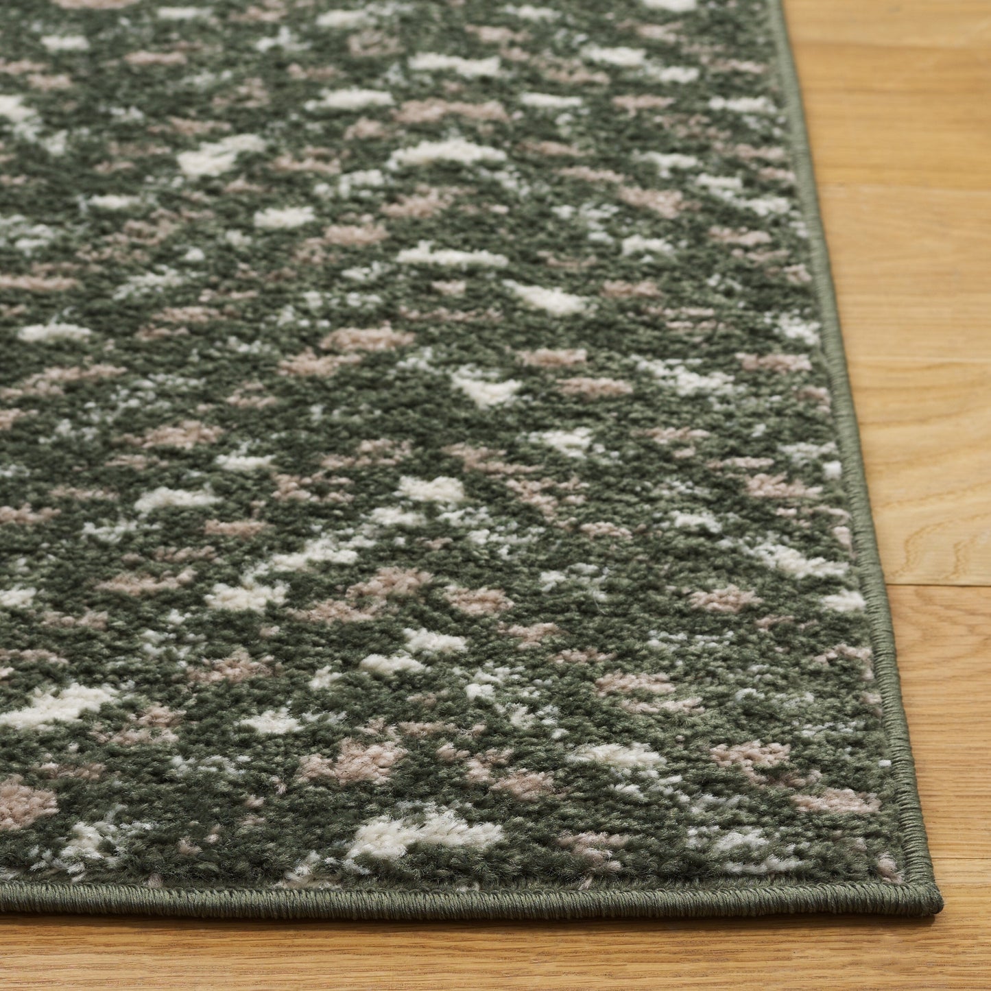 Tapis Adirondack Hildegard Chevron vieilli SAFAVIEH