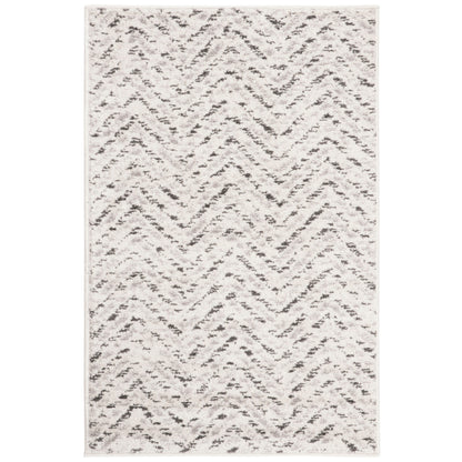 Tapis Adirondack Hildegard Chevron vieilli SAFAVIEH