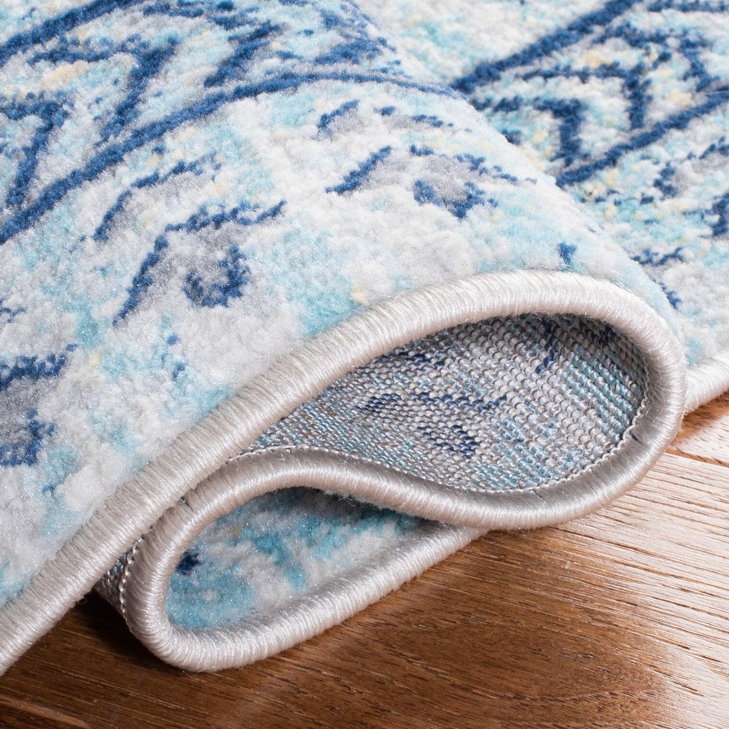 Tapis oriental traditionnel SAFAVIEH Brentwood Banga