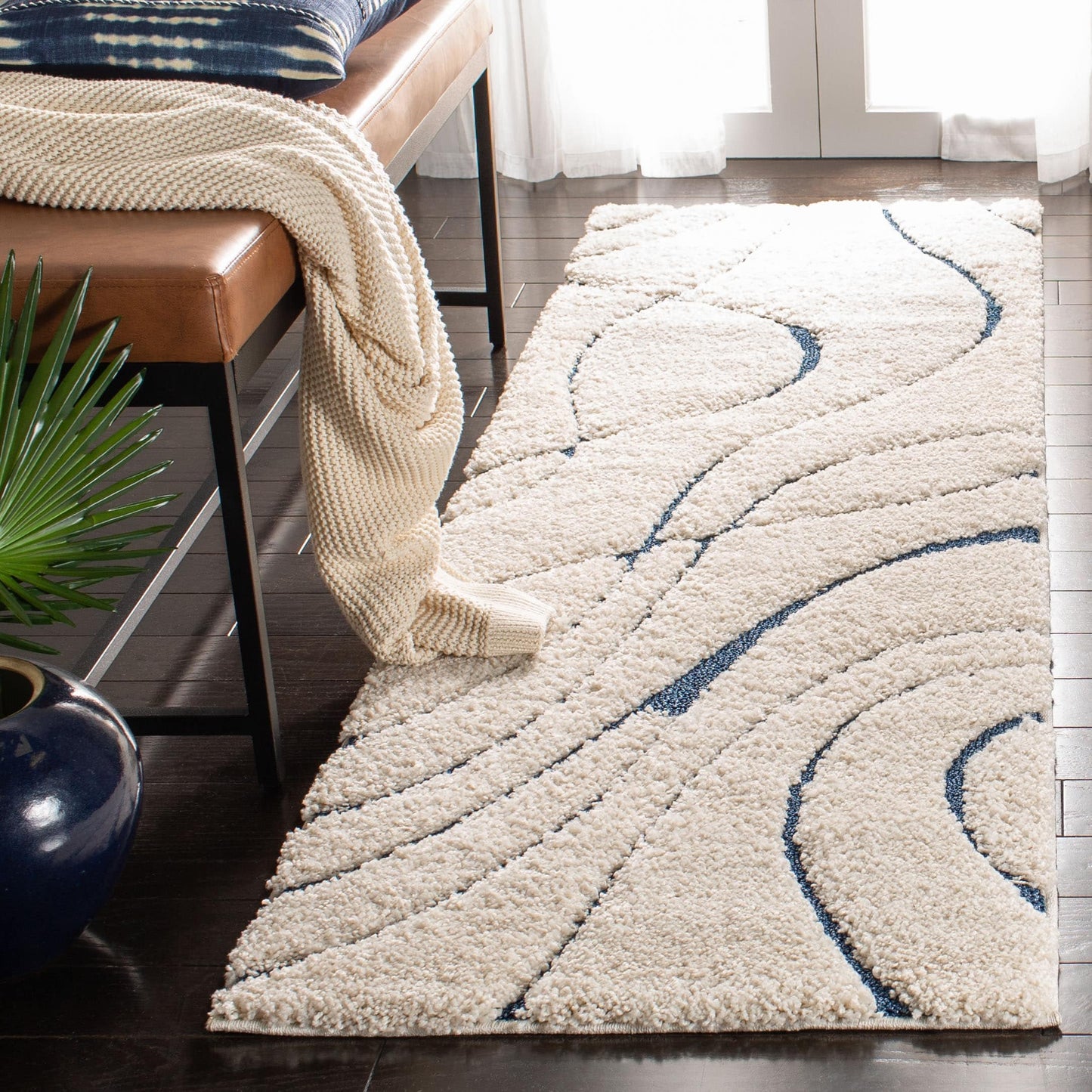Tapis SAFAVIEH Florida Shag Staka à motifs de vagues abstraites de 3 cm