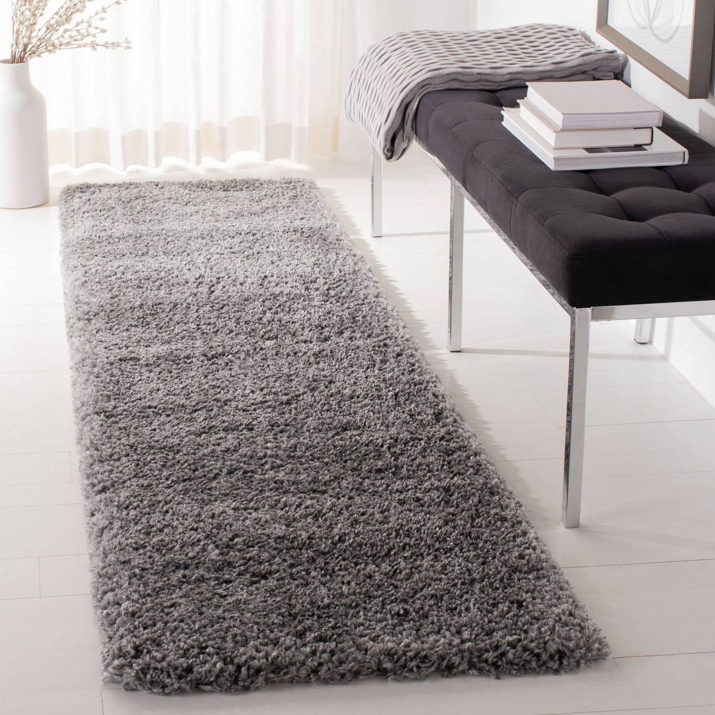 Tapis SAFAVIEH Fontana Shag Dagi solide de 2 pouces d'épaisseur