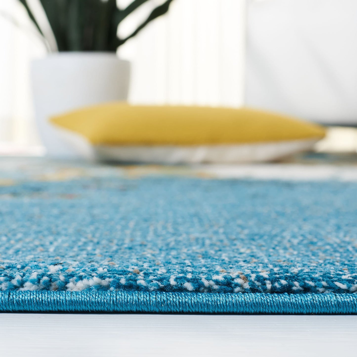 SAFAVIEH Tapis abstrait moderne Glacier Bertille