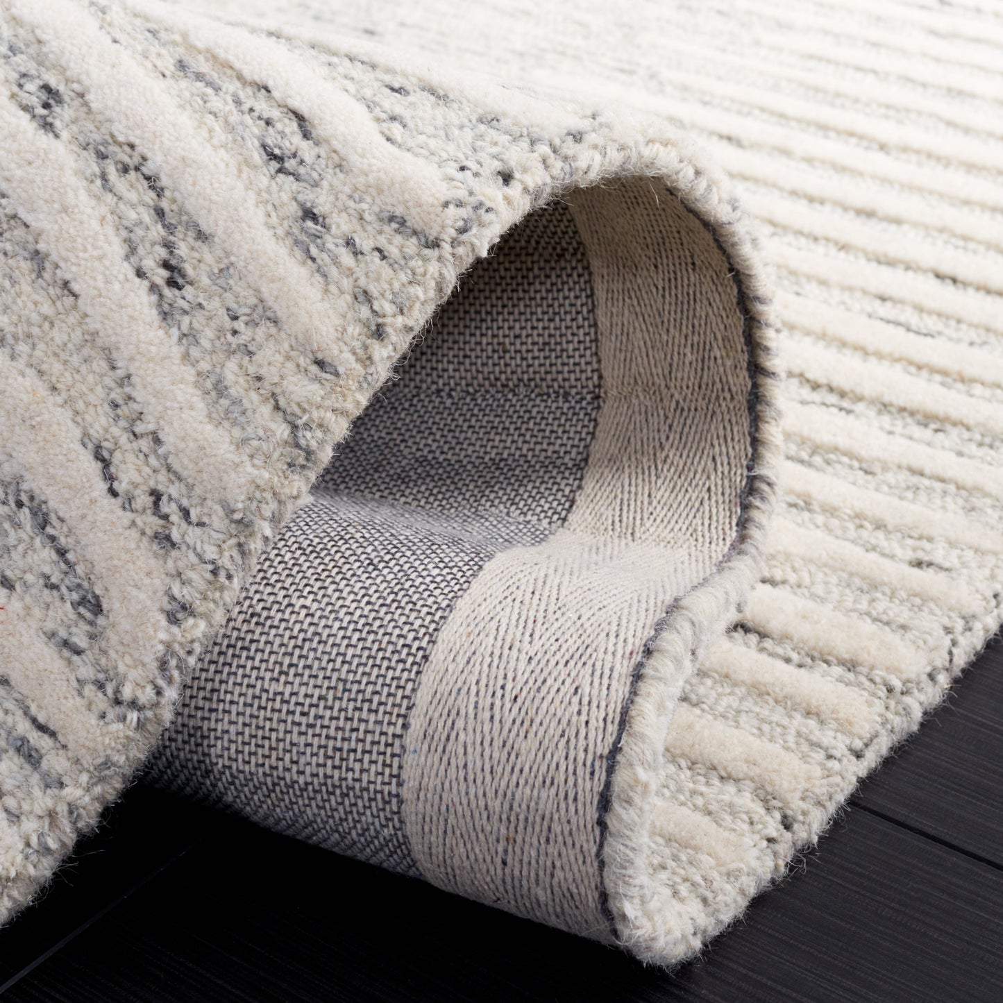 Tapis moderne en laine Sofoula abstrait fait main SAFAVIEH