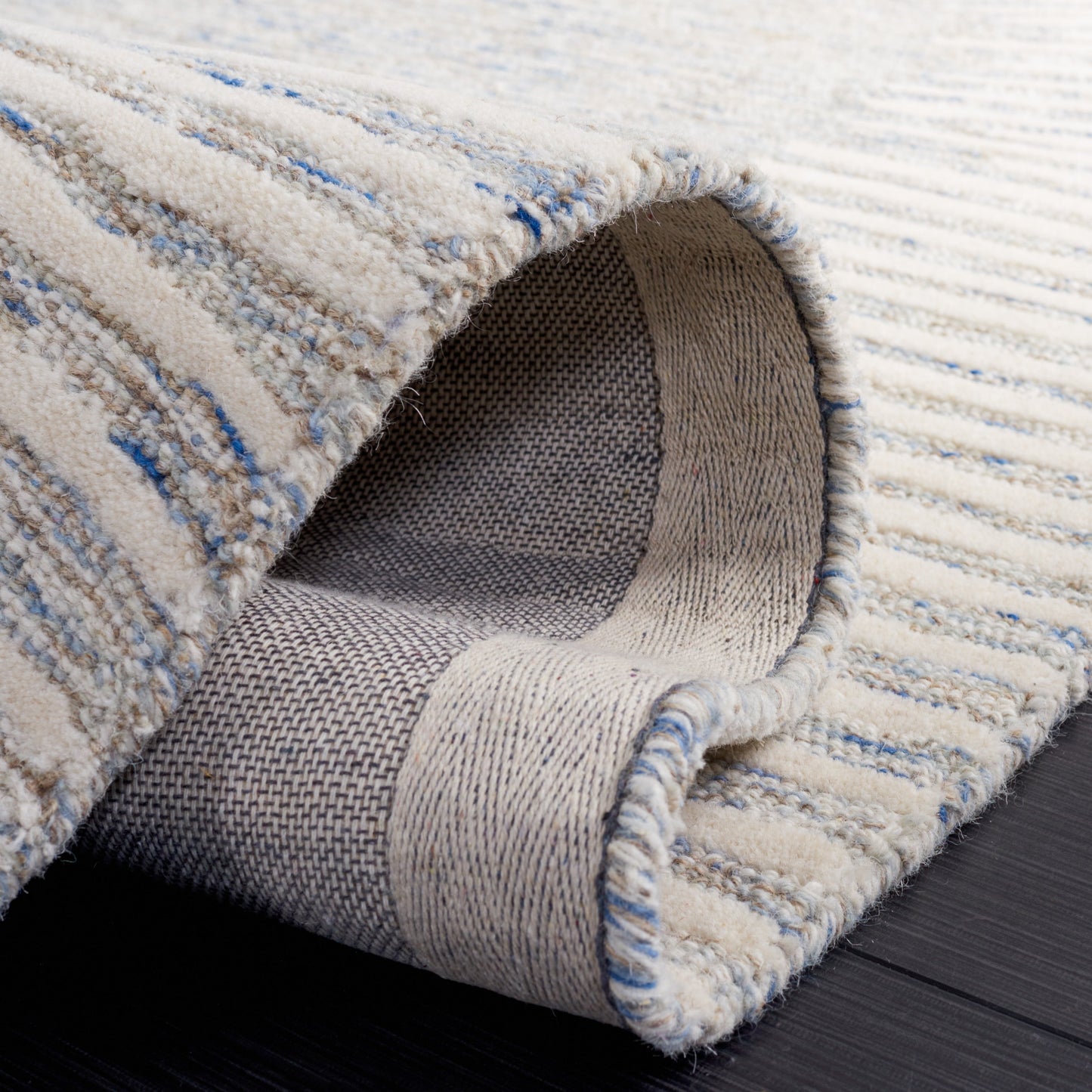 Tapis moderne en laine Sofoula abstrait fait main SAFAVIEH