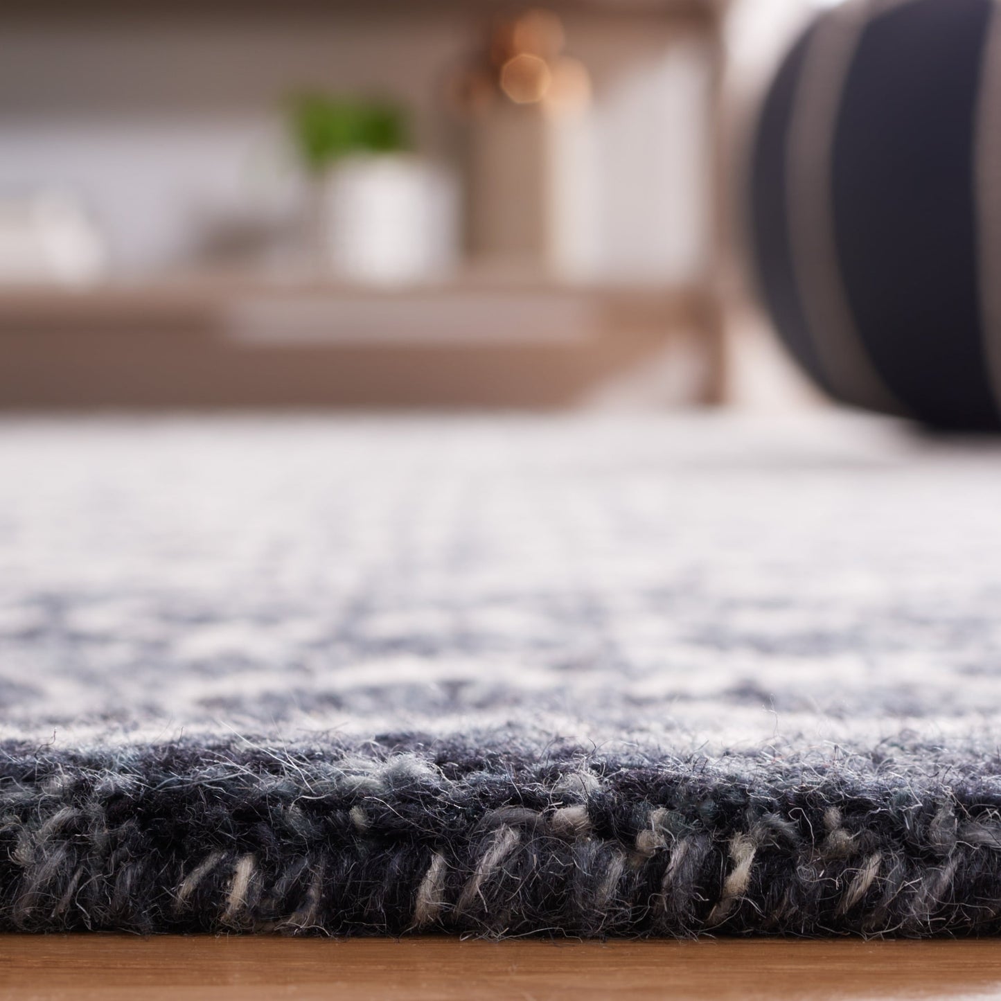 Tapis en laine moderne abstrait fait main SAFAVIEH Suhad