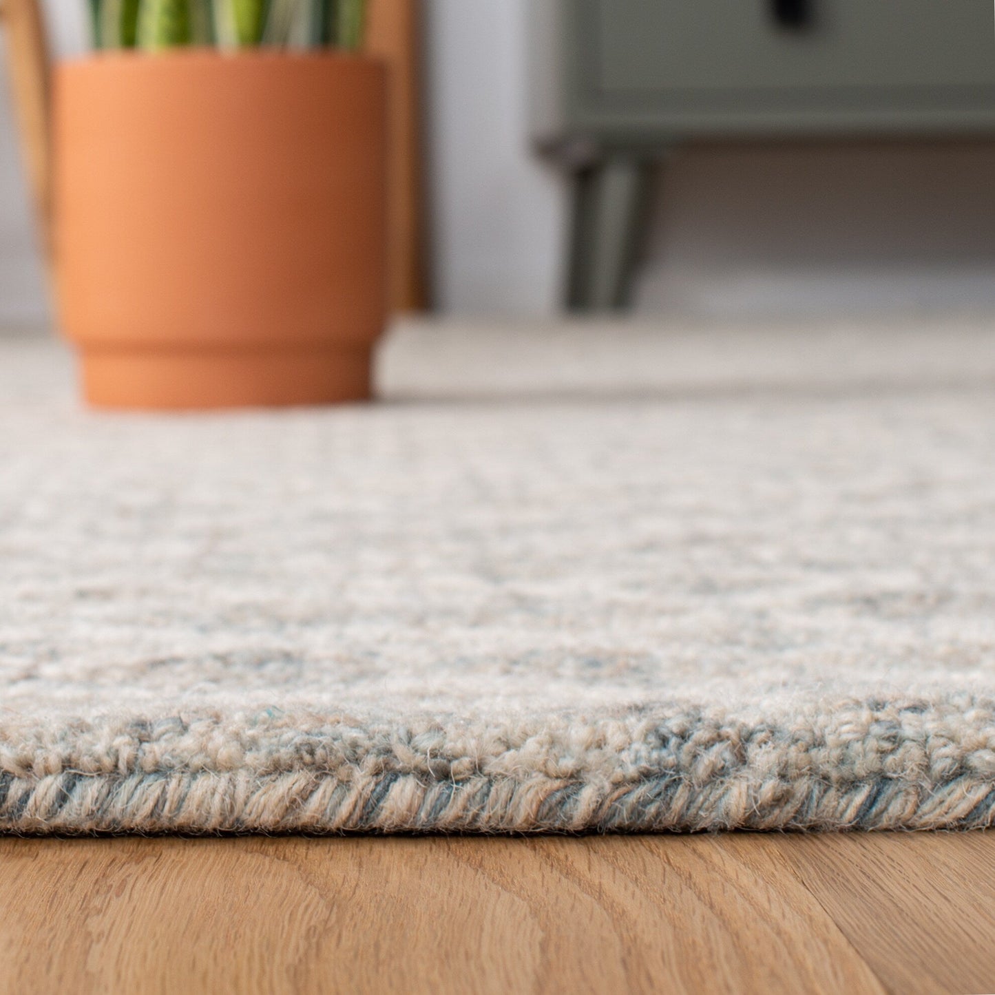 Tapis en laine moderne abstrait fait main SAFAVIEH Suhad