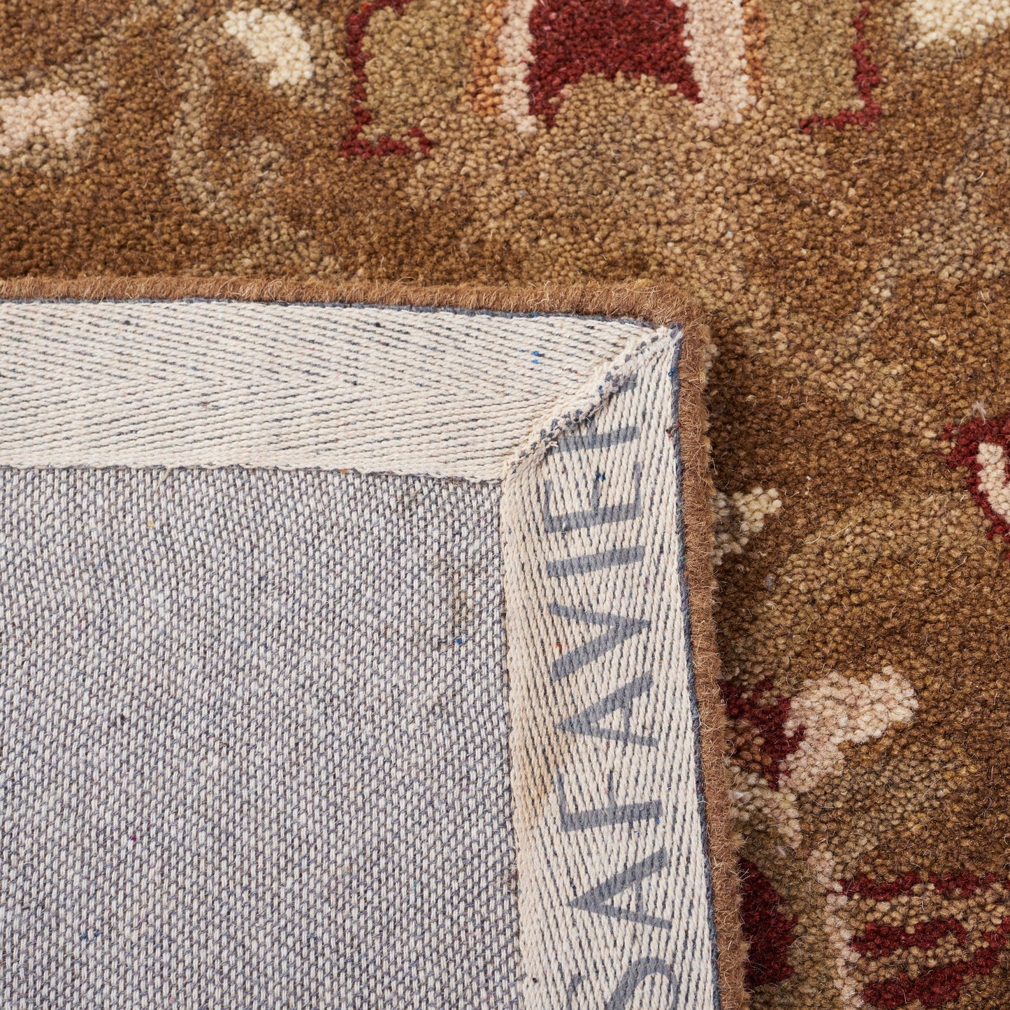 Tapis traditionnel oriental en laine filée à la main SAFAVIEH Anatolia Renelle