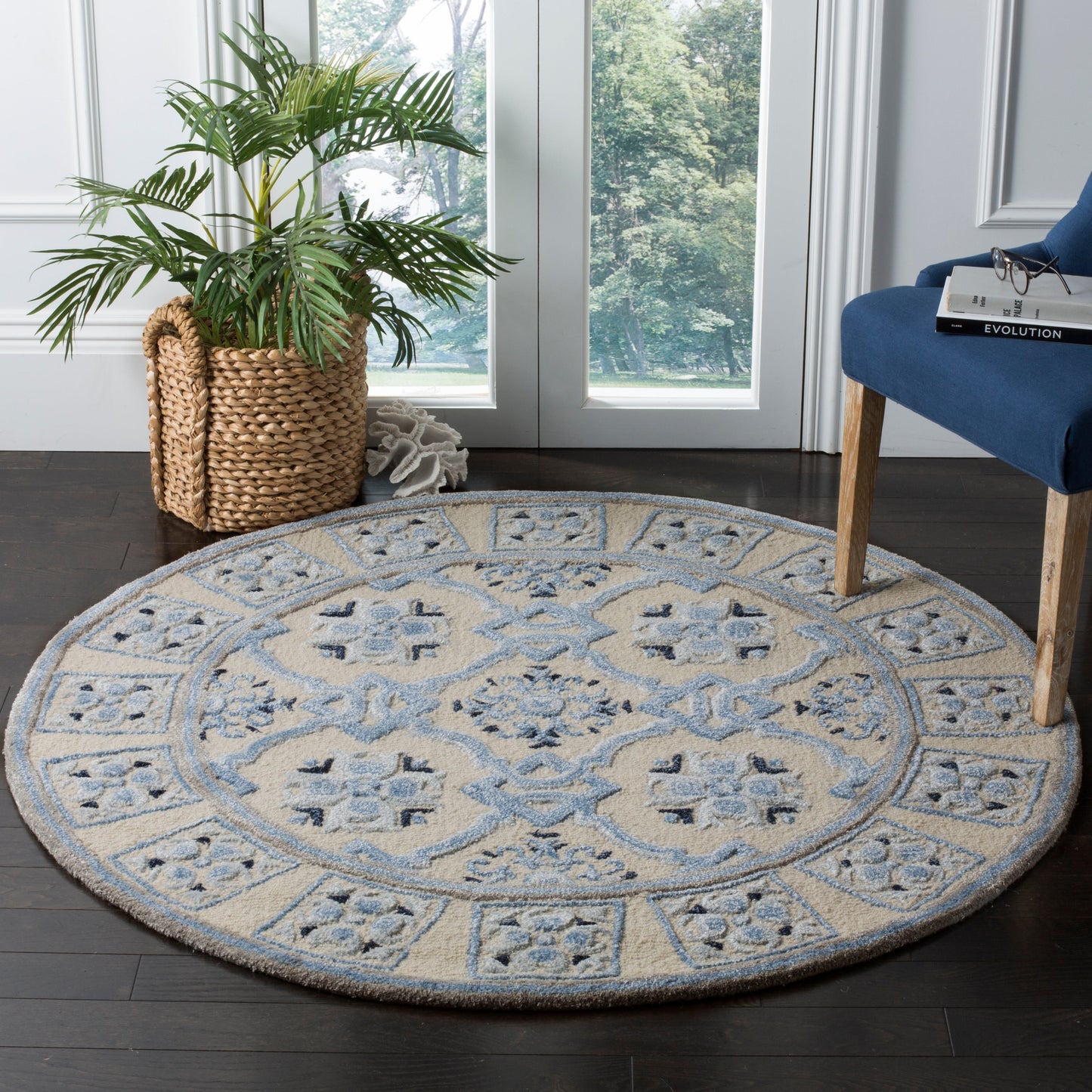 Tapis en laine floral moderne fait main Bella Rodica de SAFAVIEH