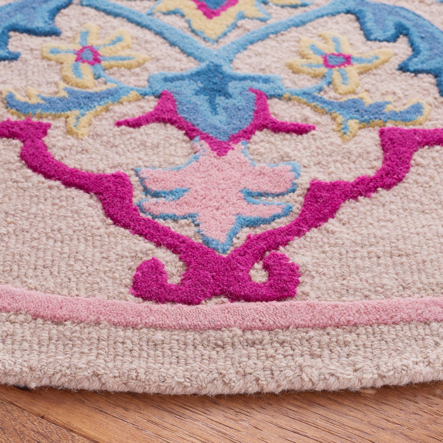 Tapis en laine médaillon Bellagio Cailin fait main SAFAVIEH