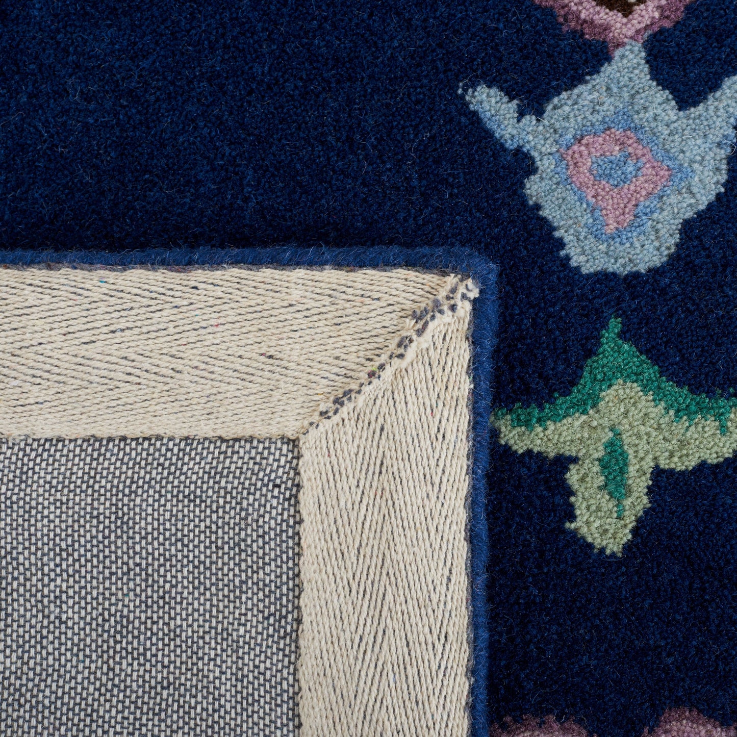 Tapis médaillon oriental en laine fait main Bellagio Tatevik de SAFAVIEH