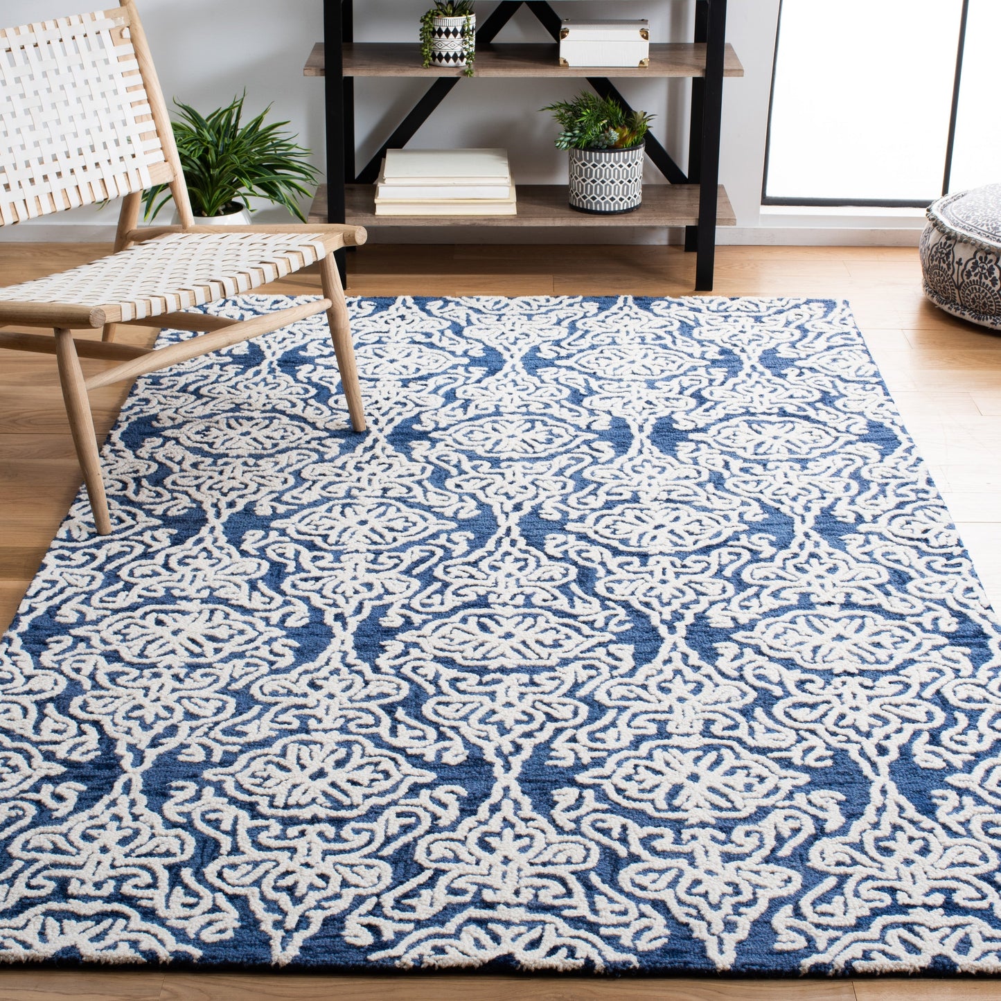 Tapis moderne en laine florale SAFAVIEH fait main Blossom Cateluta