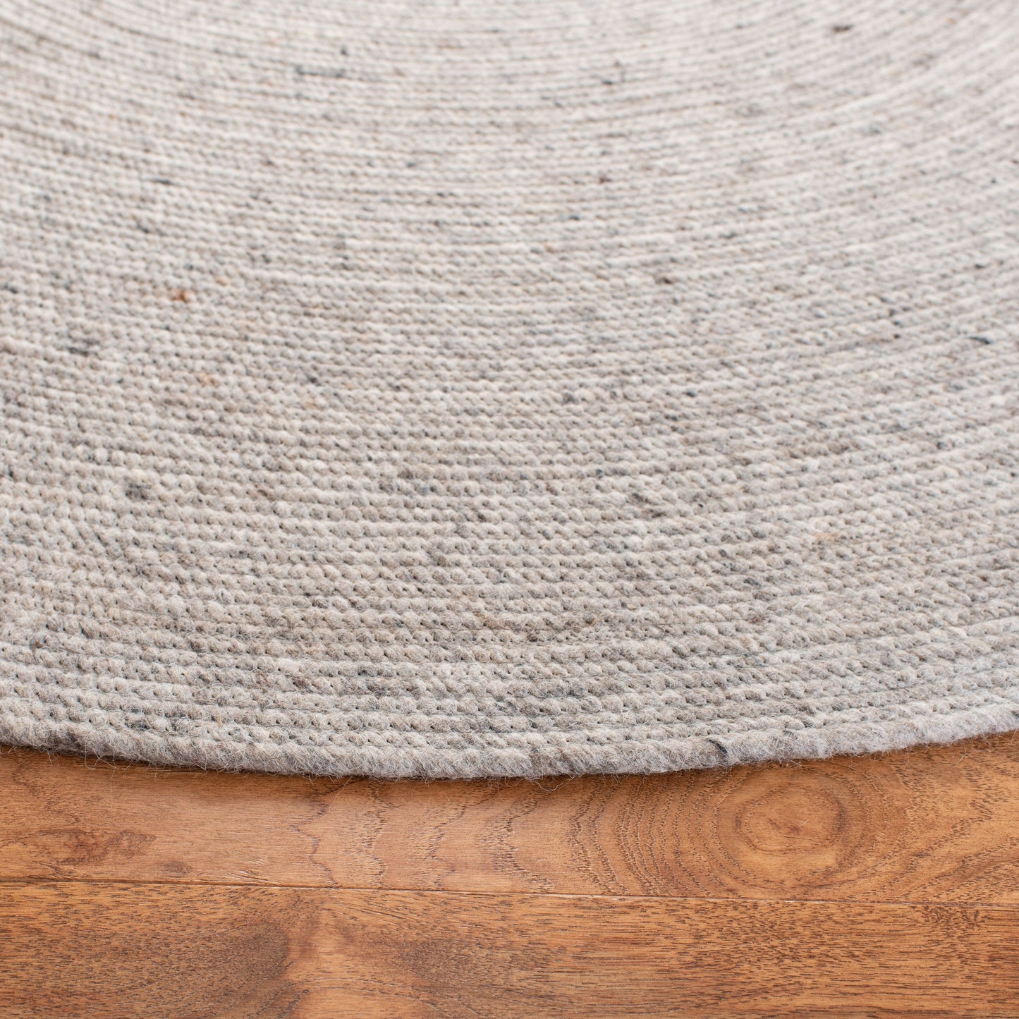 Tapis de campagne en laine tressée à la main SAFAVIEH