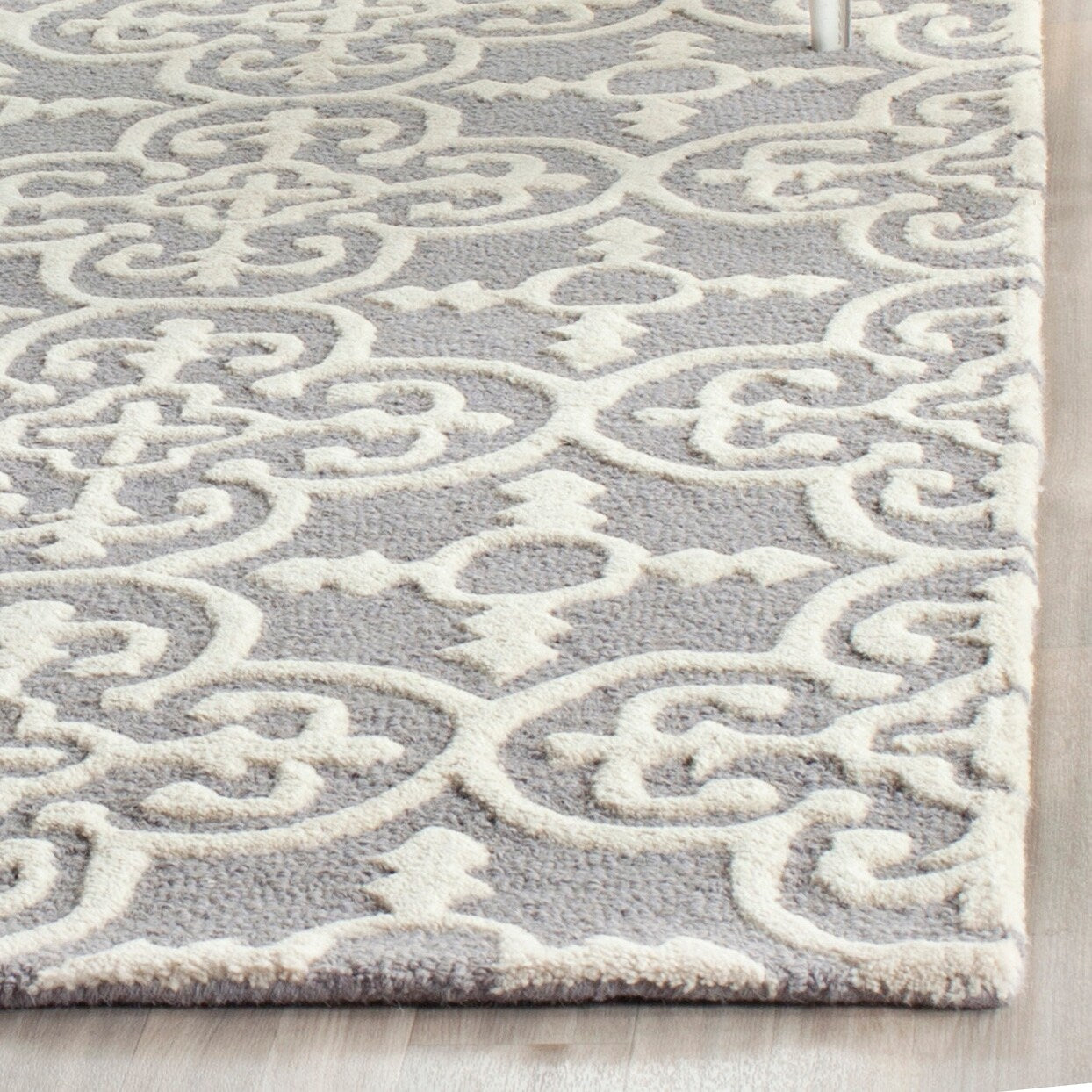 Tapis moderne en laine Shigemi Cambridge fait main SAFAVIEH