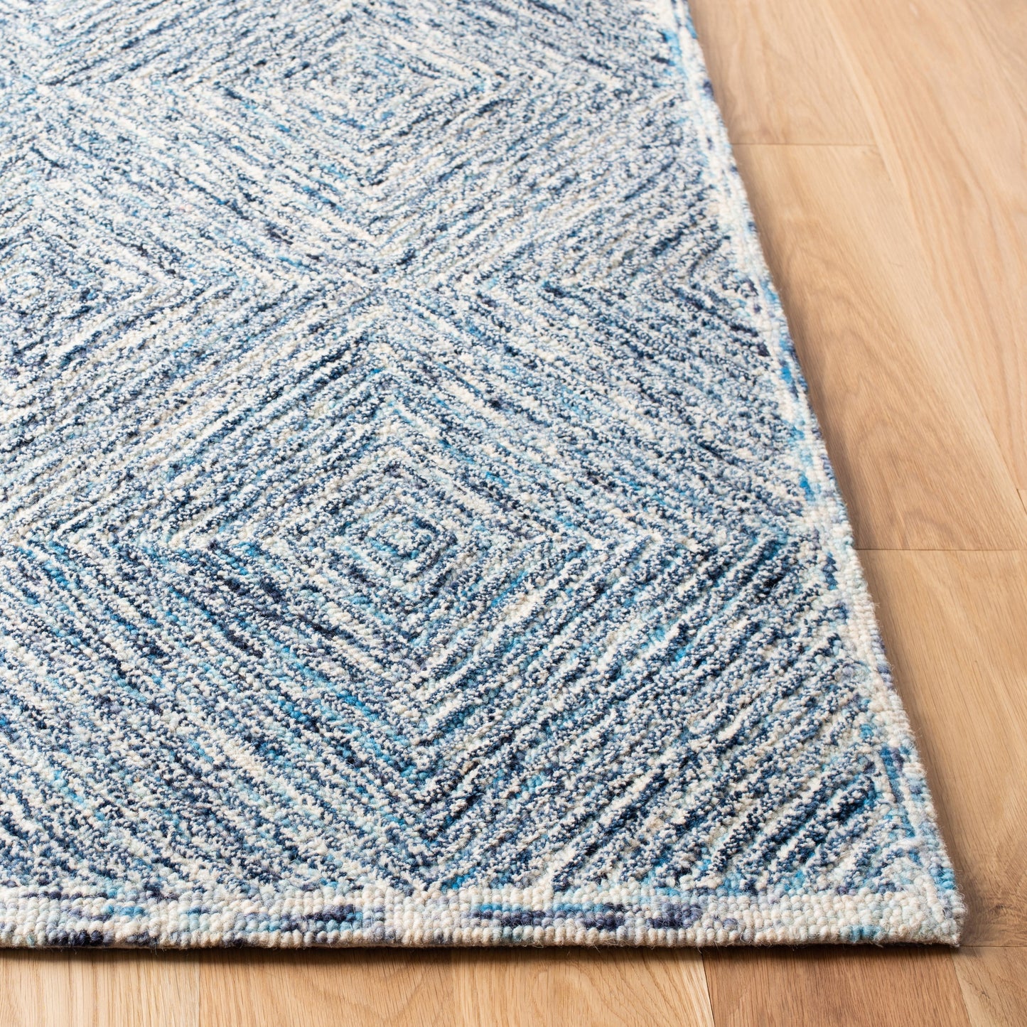 Tapis contemporain en laine fait main SAFAVIEH Capri Blathnaid