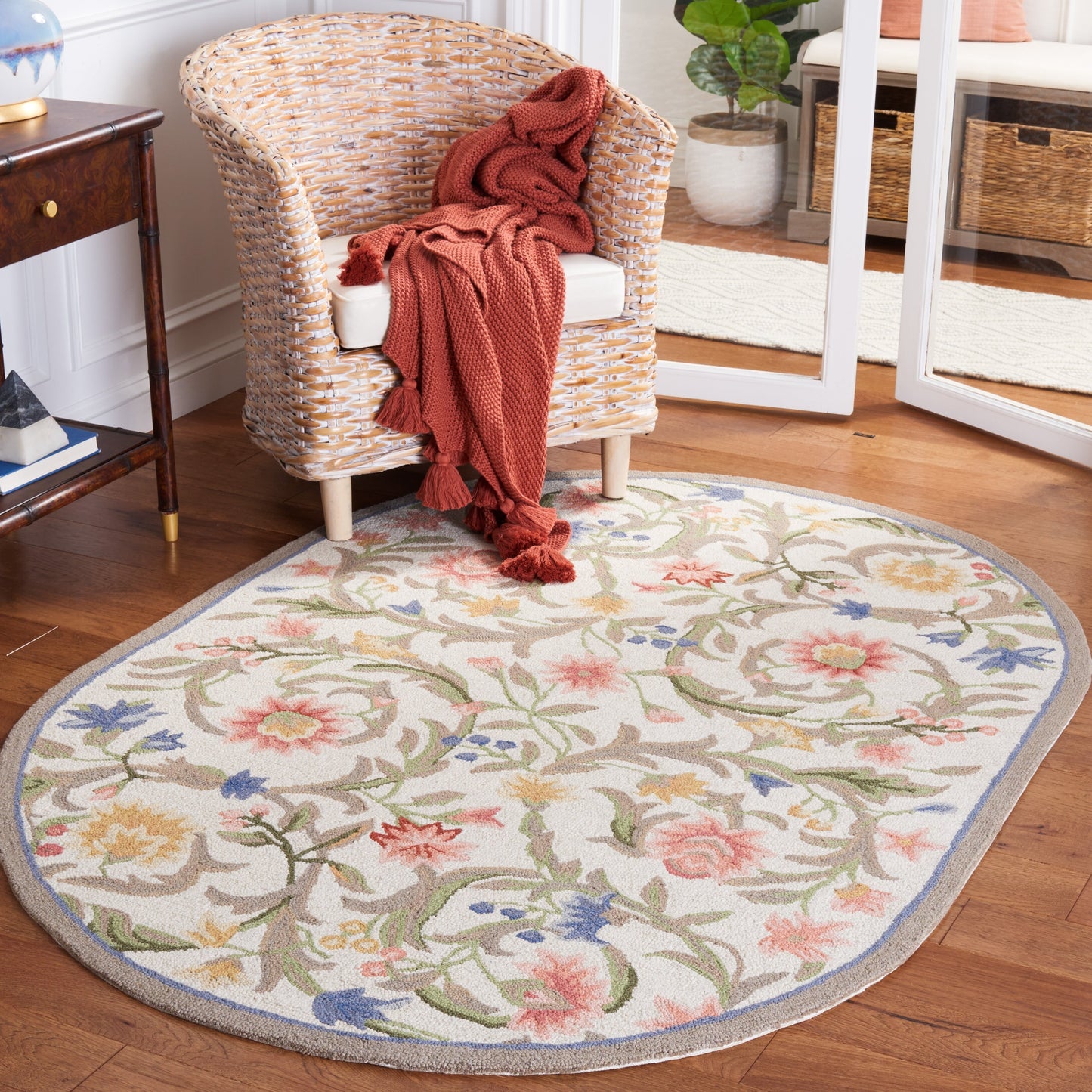 SAFAVIEH Fait Main Chelsea Jacomine French Country Floral Scroll Laine