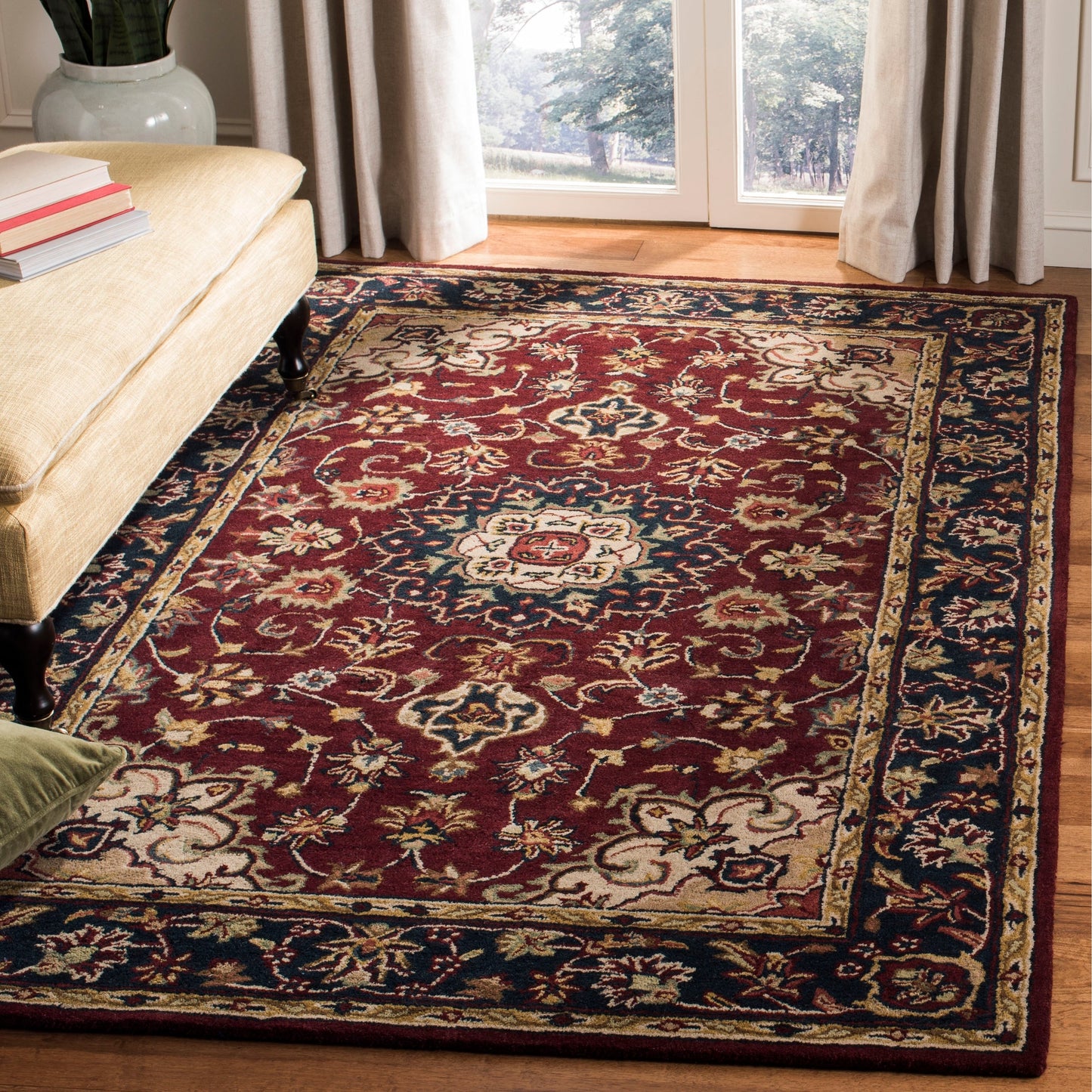 Tapis oriental traditionnel en laine SAFAVIEH fait main classique Gordana