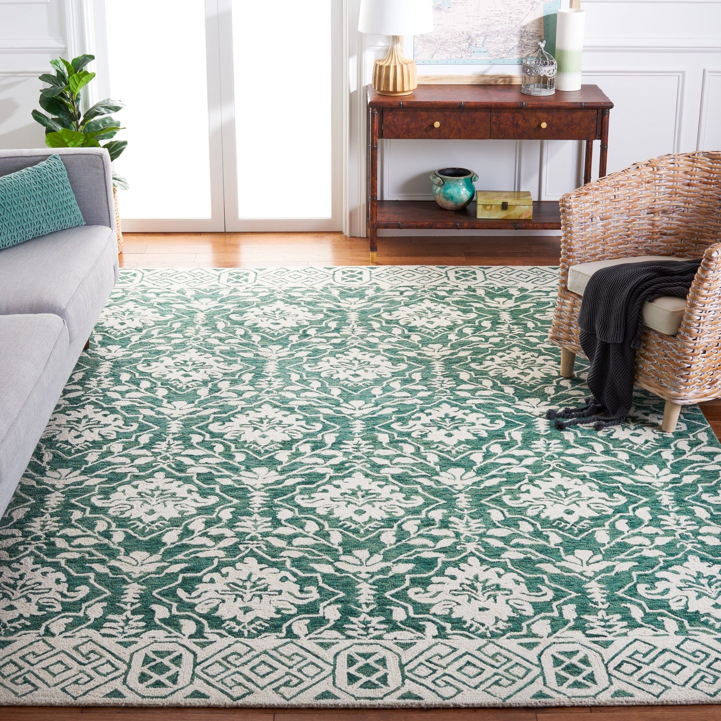 Tapis en laine florale Elvedina fait main SAFAVIEH, teint par immersion