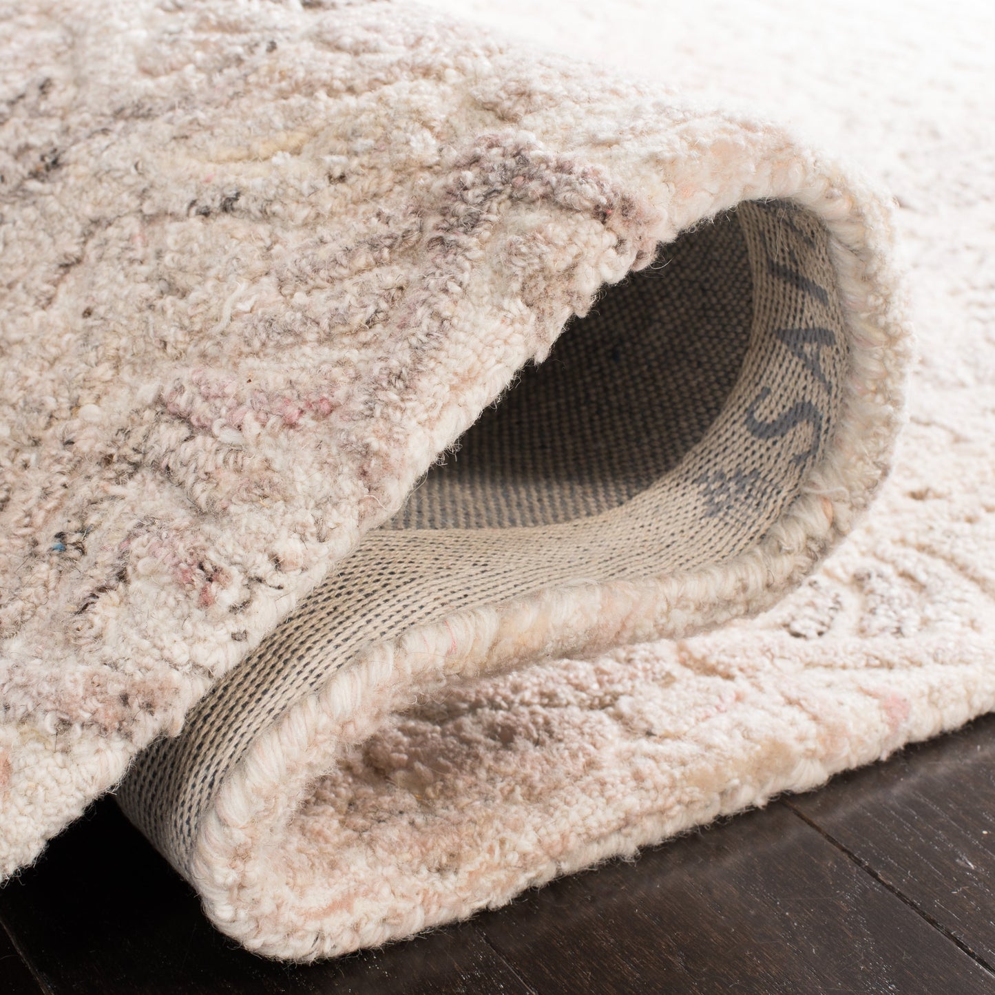 SAFAVIEH Tapis en laine à médaillon moderne Carlijn fait à la main