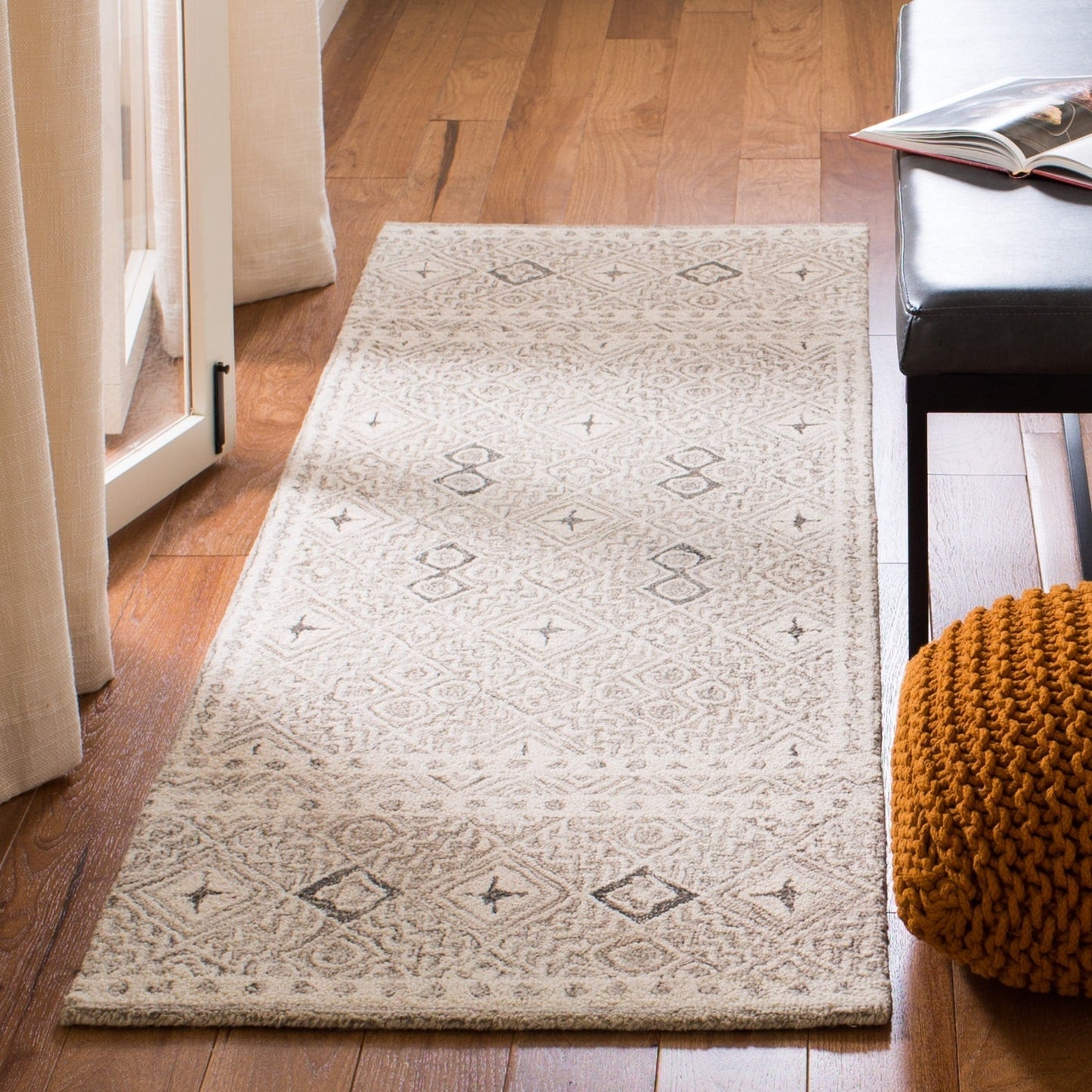 Tapis en laine Lutetia micro-bouclé fait main SAFAVIEH