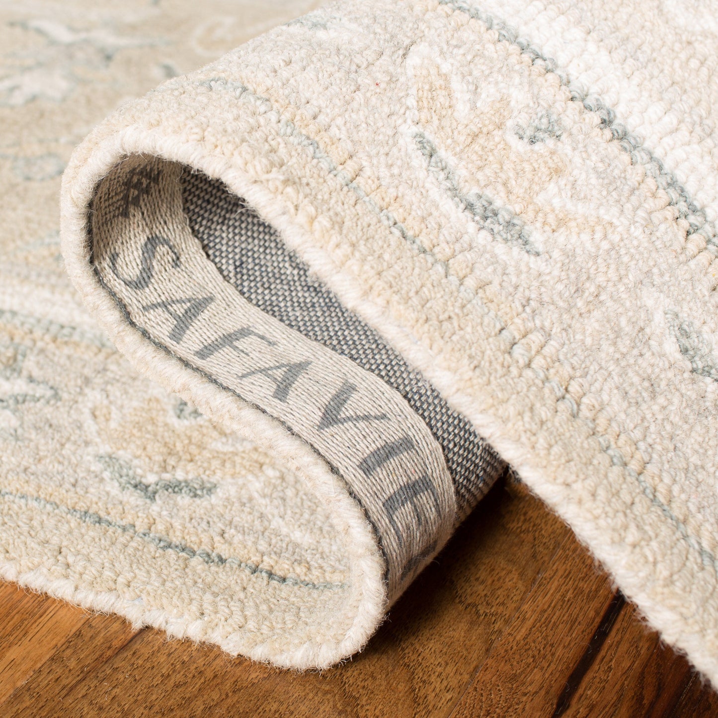 Tapis en laine Selveta micro-bouclé fait main SAFAVIEH