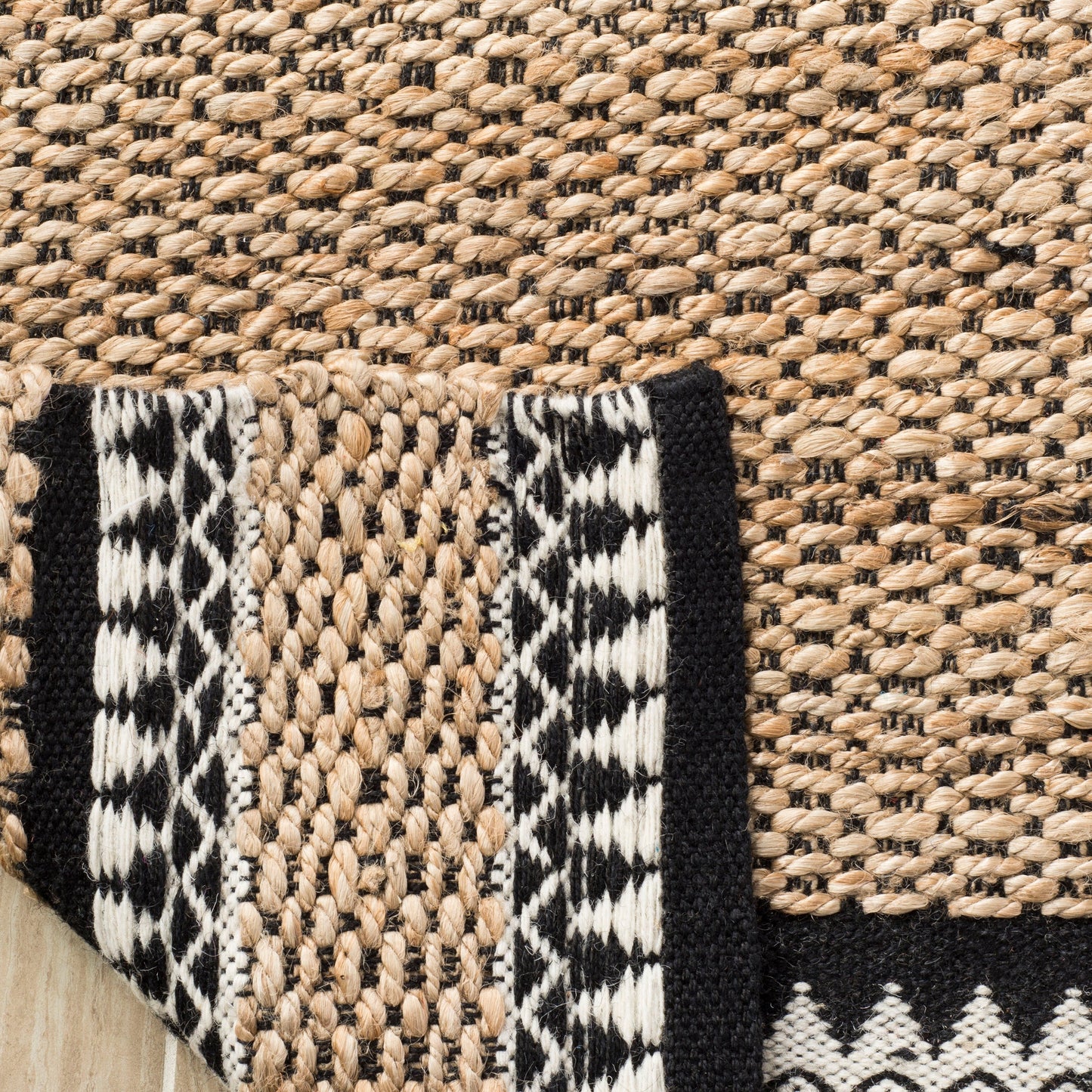 Tapis bohème en jute et fibres naturelles SAFAVIEH fait main