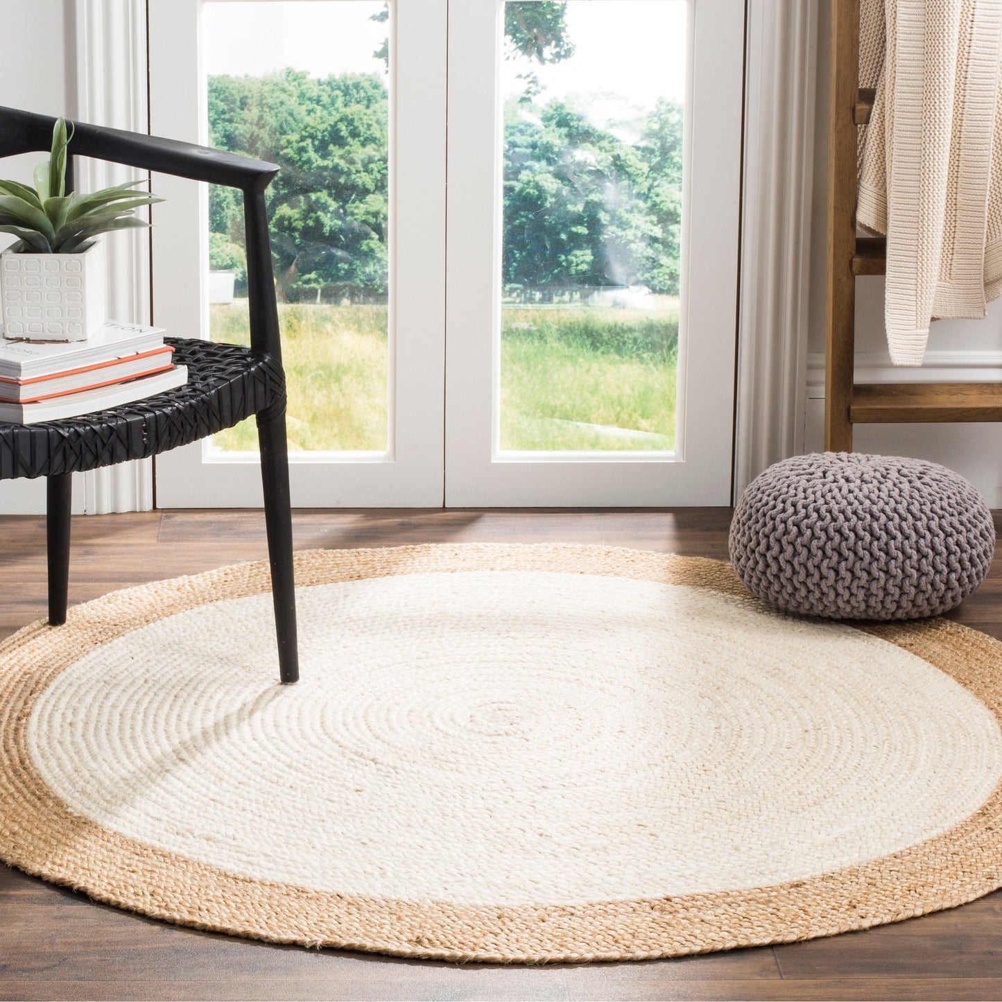 Tapis rond en jute fait main en fibres naturelles Jolette avec bordure SAFAVIEH