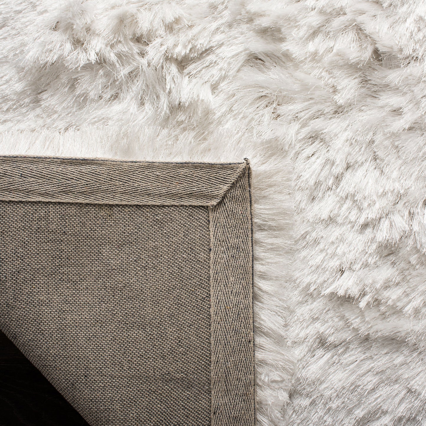 Tapis Ocean Shag Marilijn Glam fait main SAFAVIEH de 2,5 pouces d'épaisseur