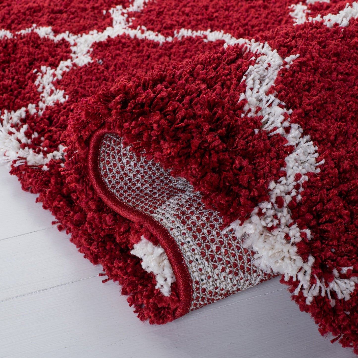 SAFAVIEH Hudson Shag Jeryl Glam Trellis 2-inch Area Rug