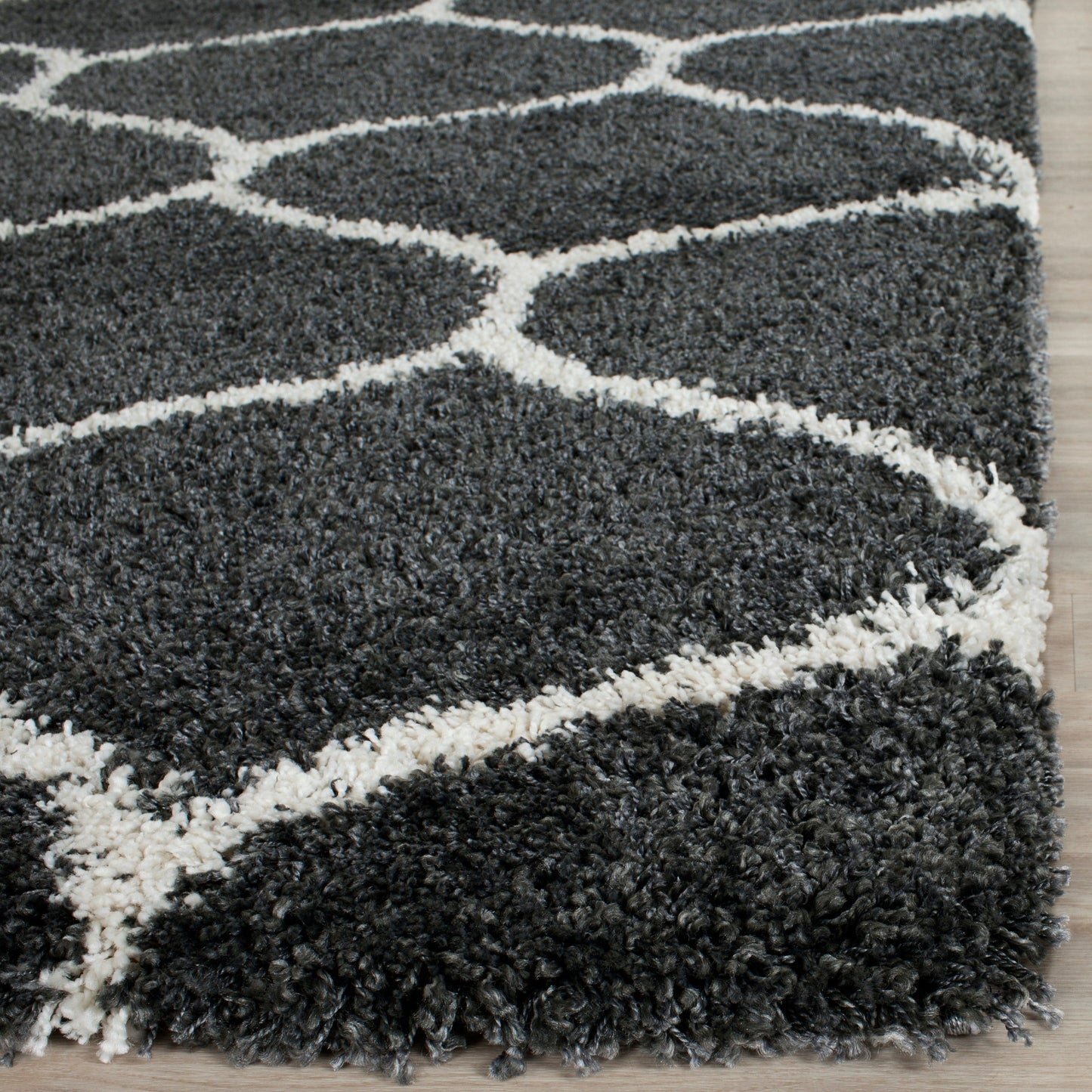 SAFAVIEH Hudson Shag Pushpa Trellis 2-inch Thick Area Rug