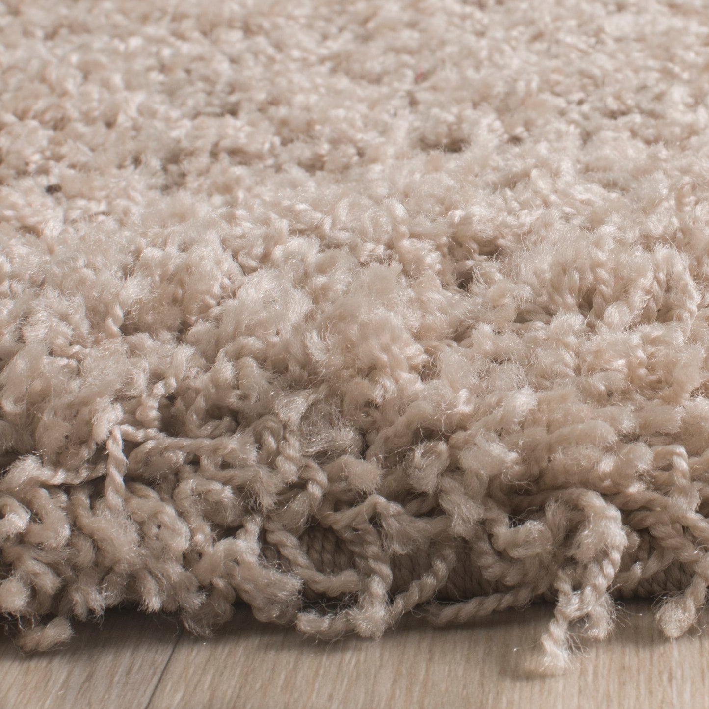 SAFAVIEH Laguna Shag Viroana Solid 2-inch Thick Rug