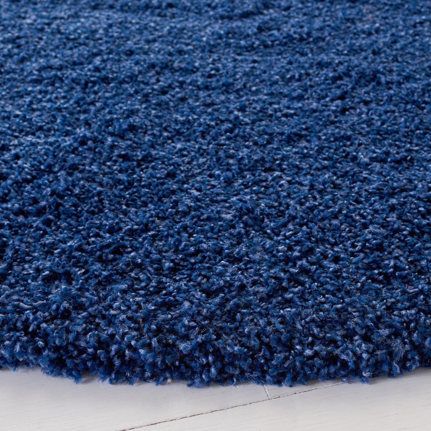 SAFAVIEH Laguna Shag Viroana Solid 2-inch Thick Rug