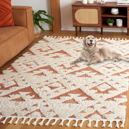 SAFAVIEH Moroccan Tassel Shag Delores 2-inch Thick Rug