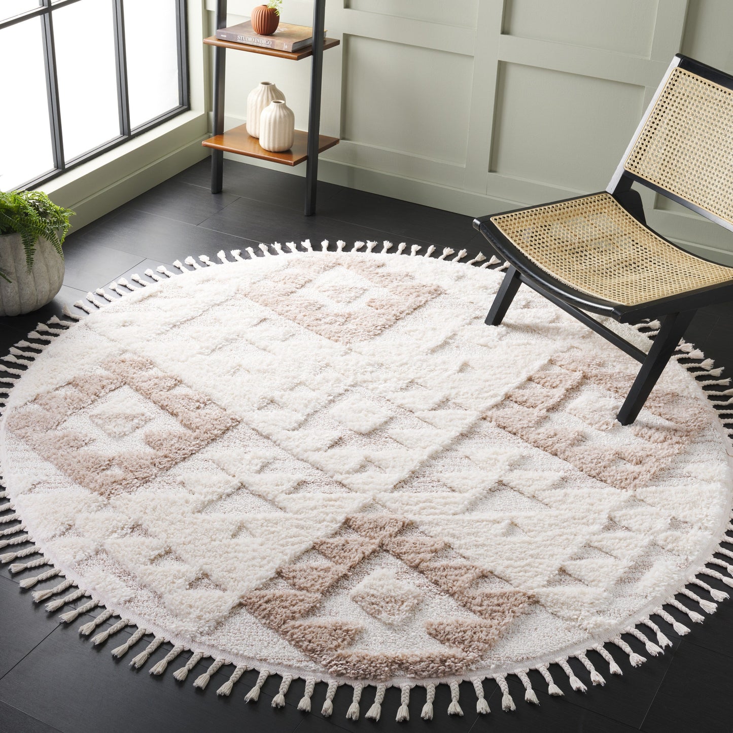 SAFAVIEH Moroccan Tassel Shag Delores 2-inch Thick Rug