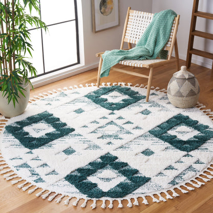 SAFAVIEH Moroccan Tassel Shag Delores 2-inch Thick Rug