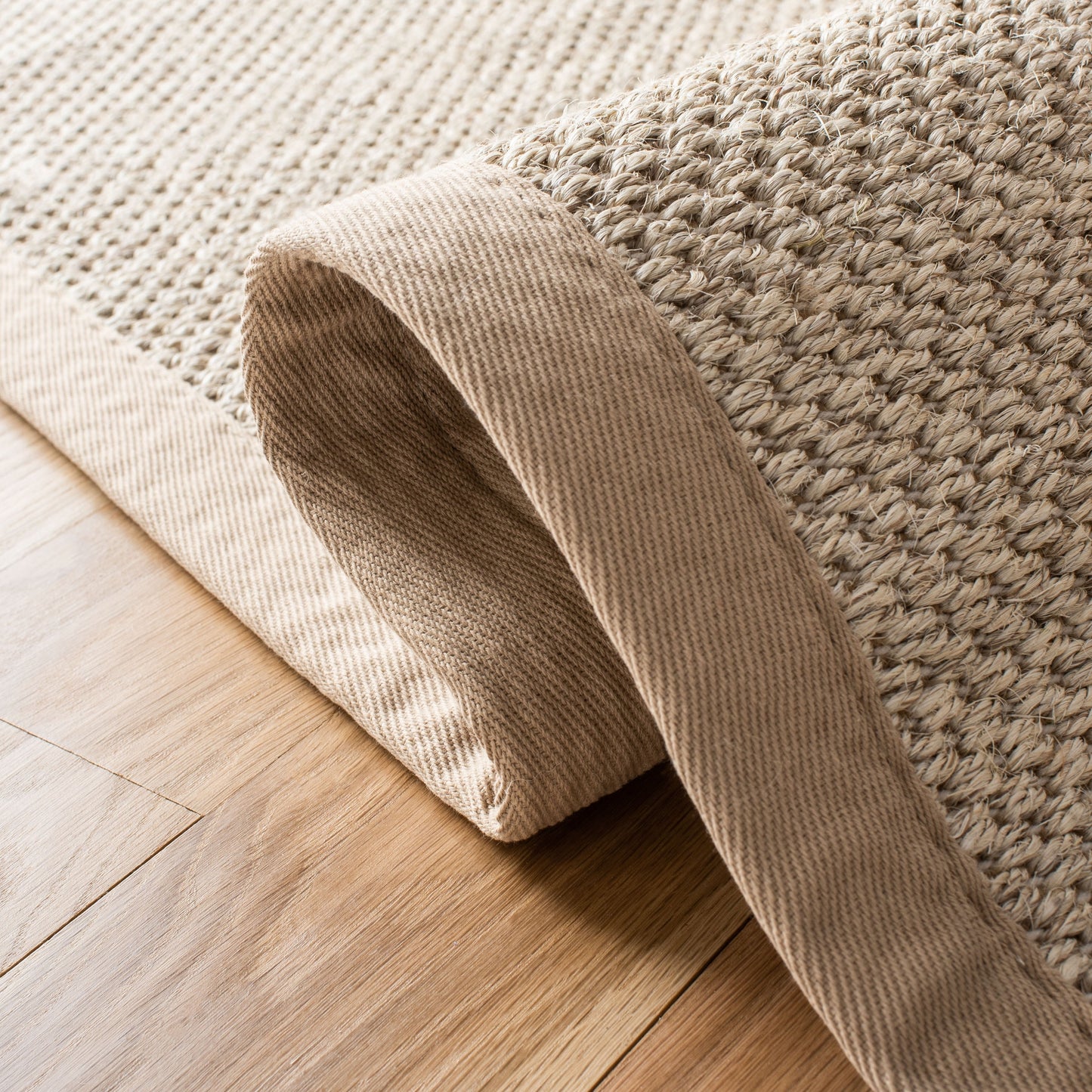 SAFAVIEH Natural Fiber Lorine Casual Border Sisal Rug