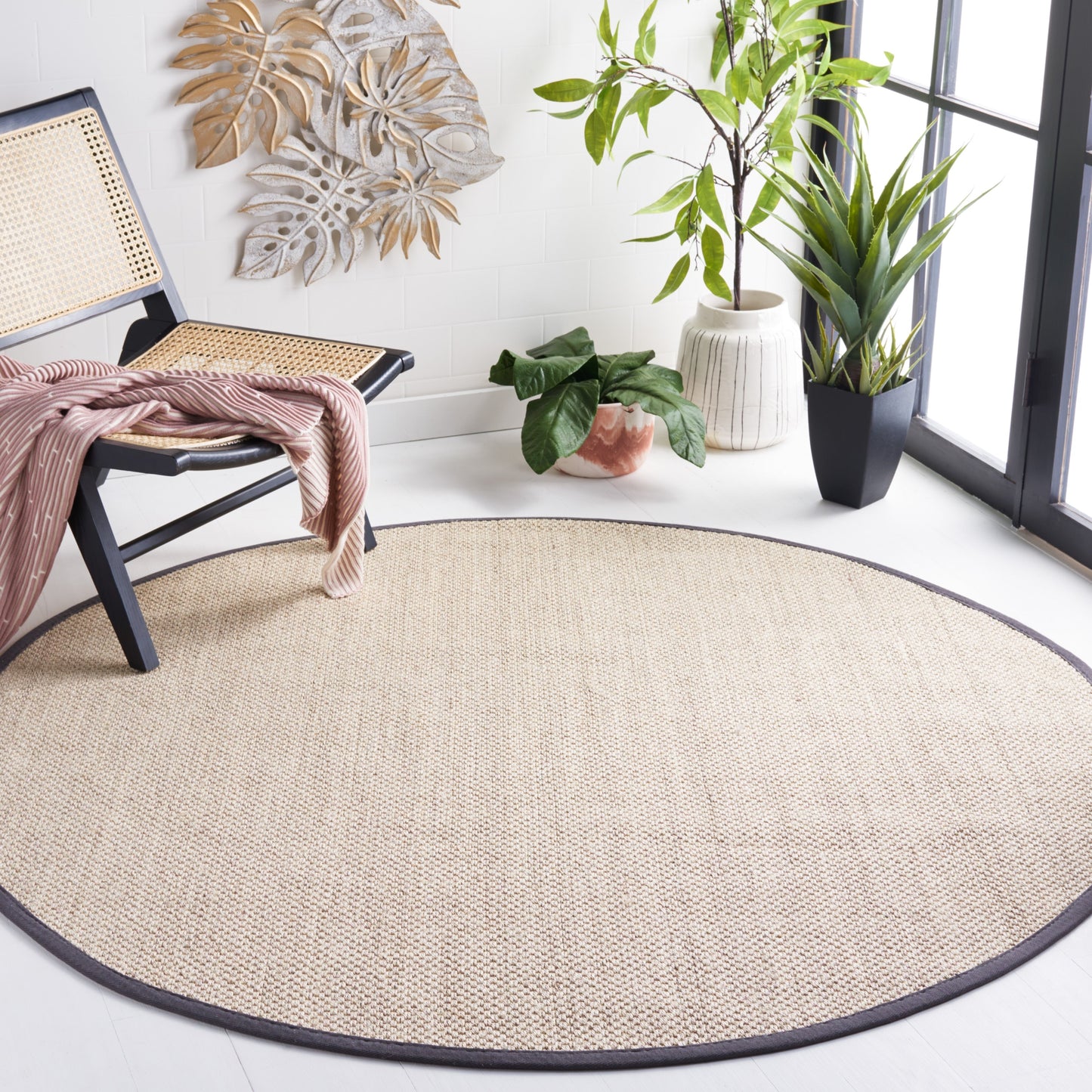 SAFAVIEH Natural Fiber Lorine Casual Border Sisal Rug