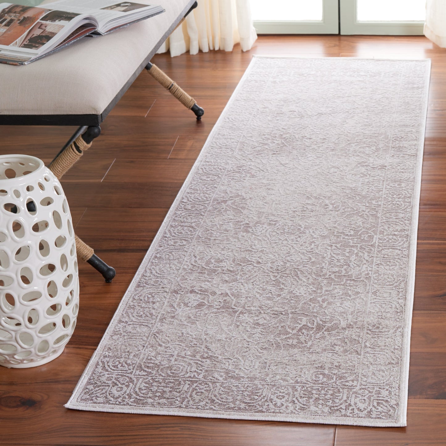 SAFAVIEH Reflection Elzada Oriental Rug