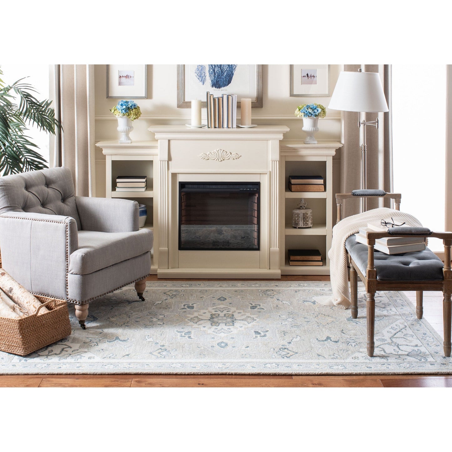 SAFAVIEH, Handmade Marietje Blossom French Country Wool Area Rug