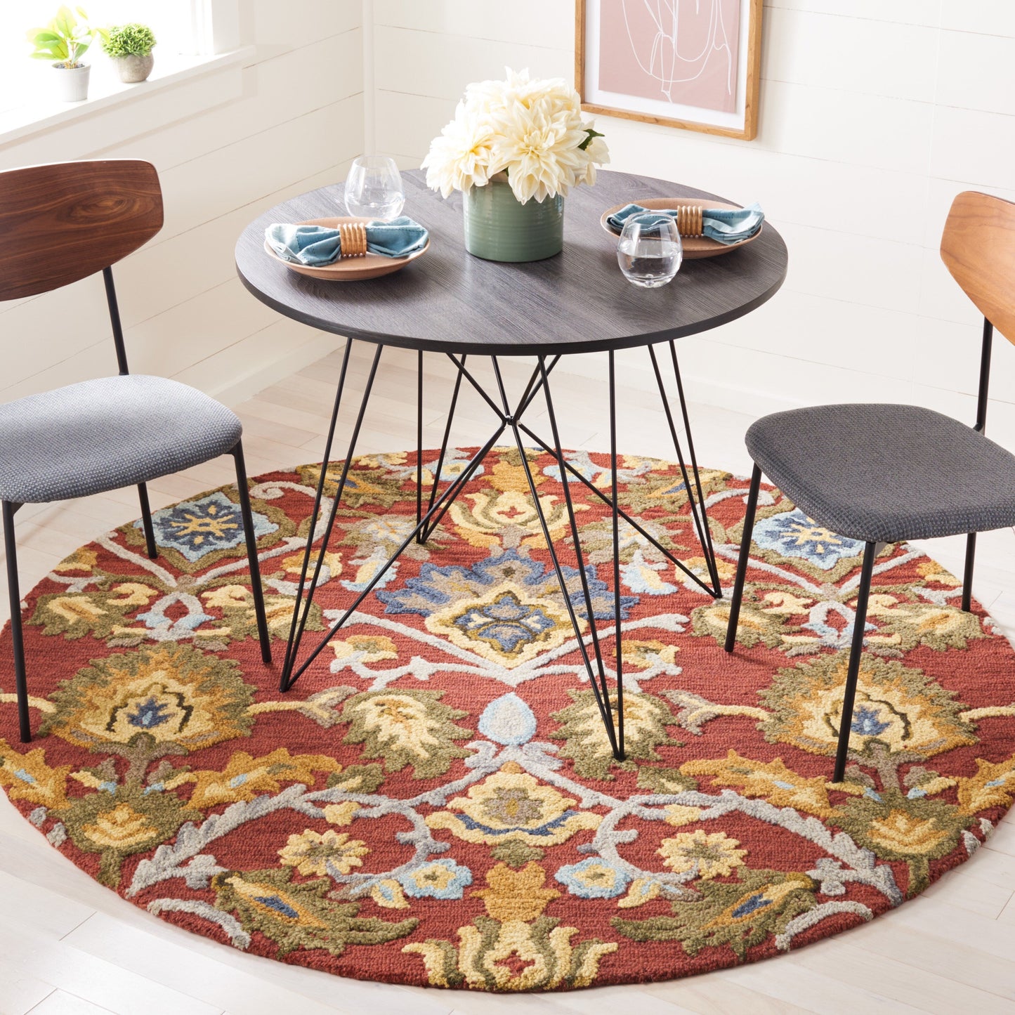 SAFAVIEH, Handmade Marietje Blossom French Country Wool Area Rug