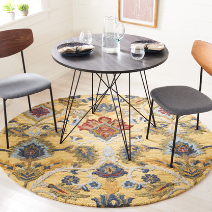 SAFAVIEH, Handmade Marietje Blossom French Country Wool Area Rug