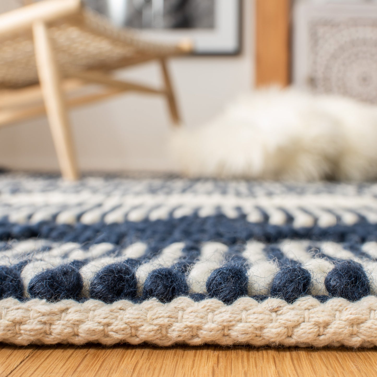 SAFAVIEH, Handmade Natura Paladia Wool Rug