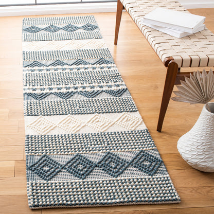 SAFAVIEH, Handmade Natura Paladia Wool Rug