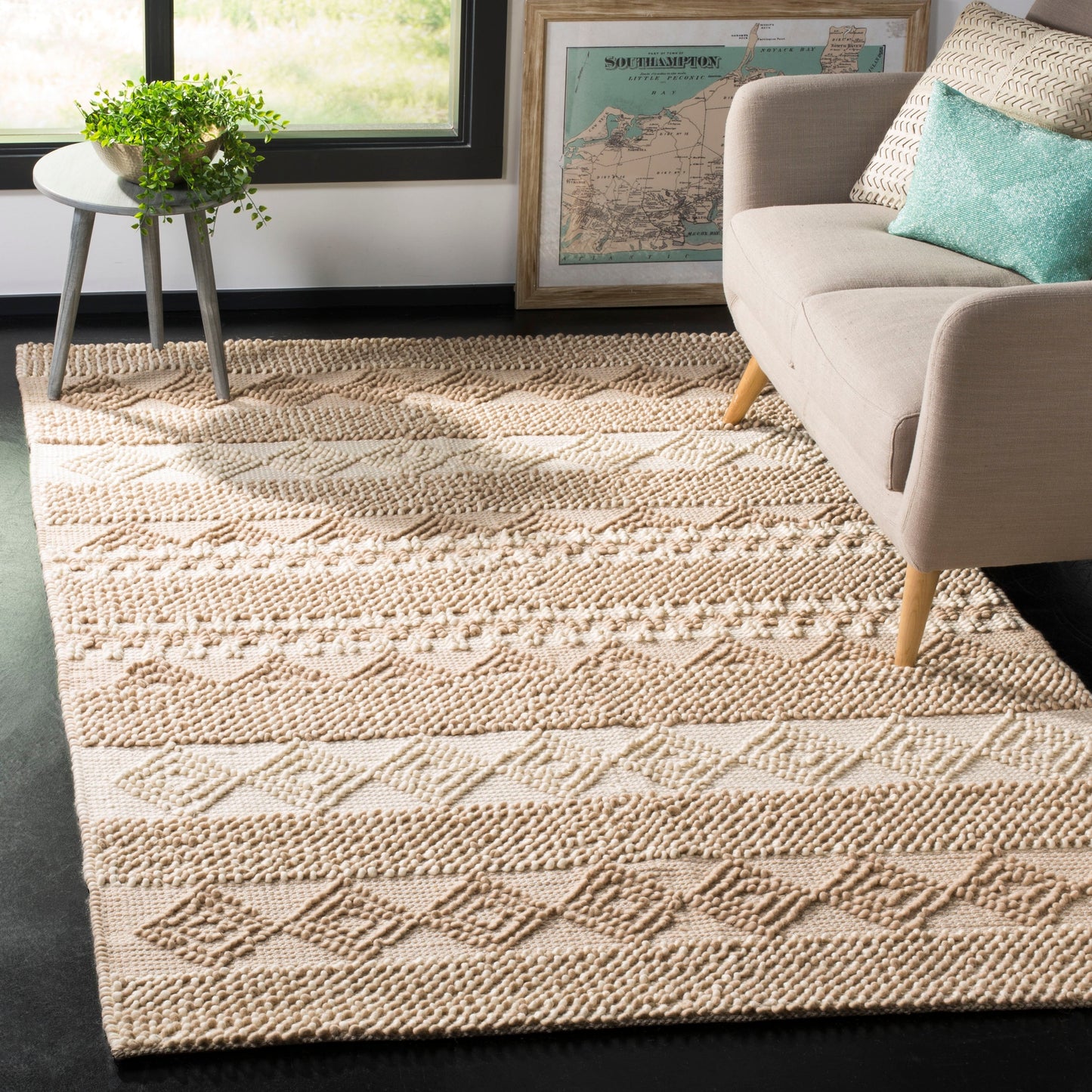 SAFAVIEH, Handmade Natura Paladia Wool Rug